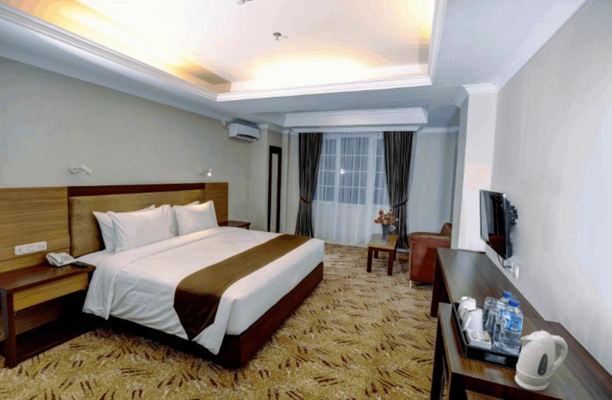 Grand Asrilia Hotel Bandung Esterno foto