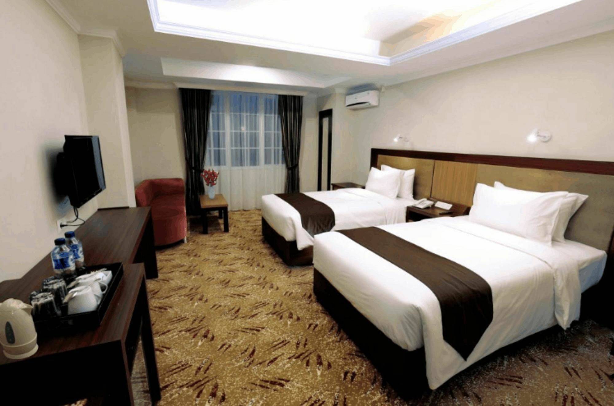 Grand Asrilia Hotel Bandung Esterno foto