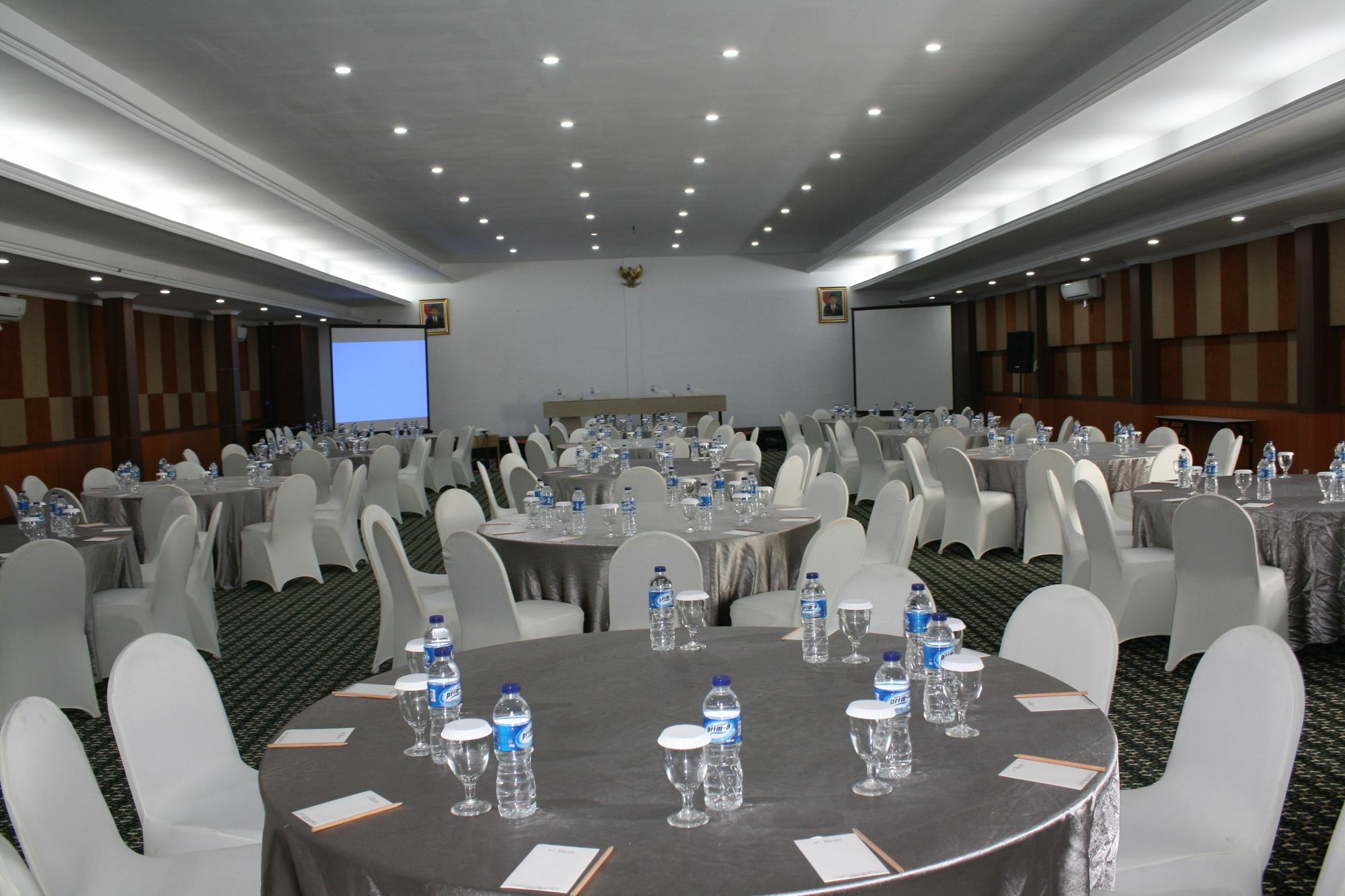 Grand Asrilia Hotel Bandung Esterno foto